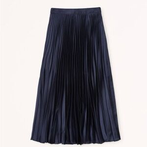 Abercrombie & Fitch Elegant Navy Pleated Midi Skirt - size Large